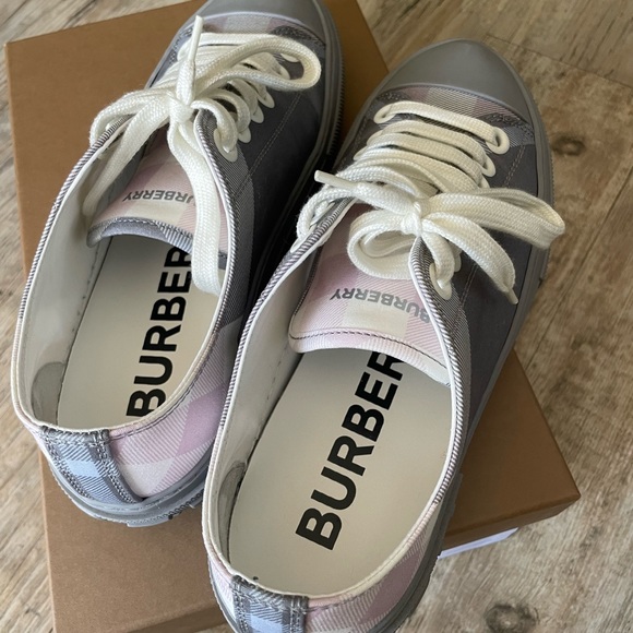 Burberry Jack check low-top sneakers, size 39, color: grey, multi - Picture 3 of 8
